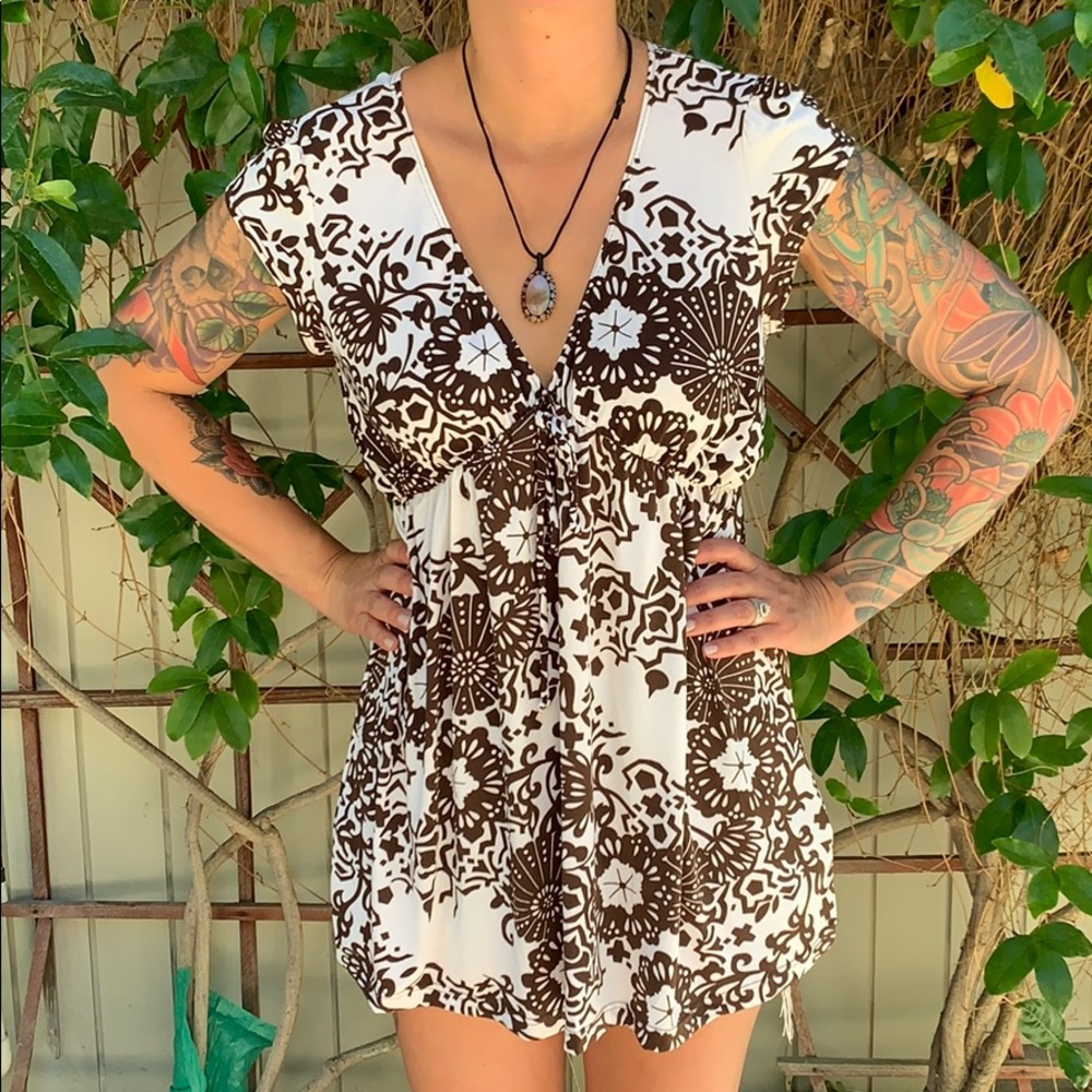 Short sleeve mandala print blouse